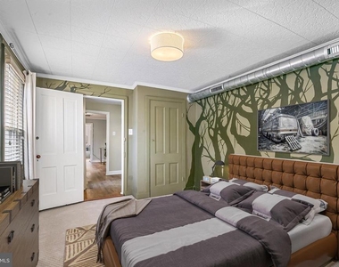 719 S Montford Avenue - Photo Thumbnail 34
