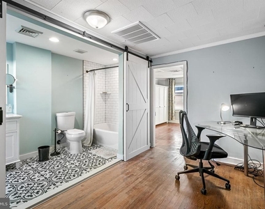 719 S Montford Avenue - Photo Thumbnail 25