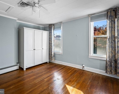 719 S Montford Avenue - Photo Thumbnail 32