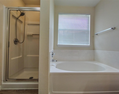 100 Steven St - Photo Thumbnail 14