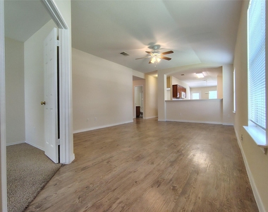 100 Steven St - Photo Thumbnail 1