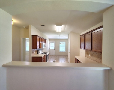 100 Steven St - Photo Thumbnail 5