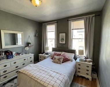 136 N Curley Street - Photo Thumbnail 11