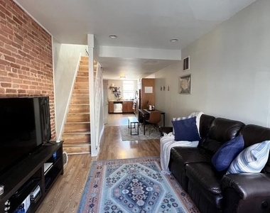 136 N Curley Street - Photo Thumbnail 5