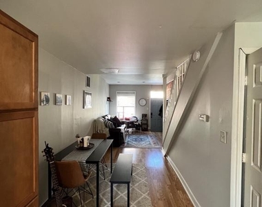 136 N Curley Street - Photo Thumbnail 8
