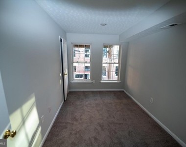 1119 Race Street - Photo Thumbnail 18