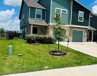 7204 Sparkling Light Dr - Photo Thumbnail 30
