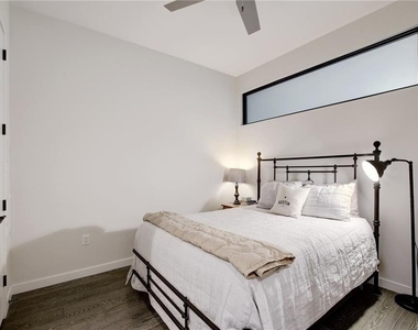 800 Embassy Dr - Photo Thumbnail 7