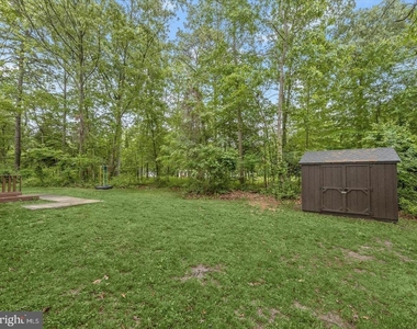 285 Michener Court E - Photo Thumbnail 13