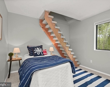 285 Michener Court E - Photo Thumbnail 10