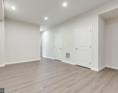 188 Woodgate Circle - Photo Thumbnail 34