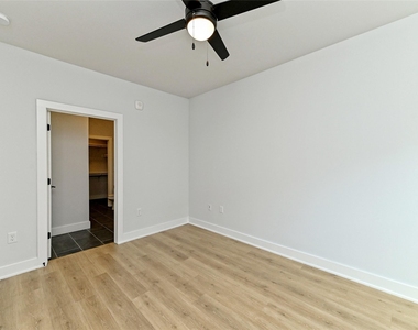 2500 Longview St - Photo Thumbnail 5
