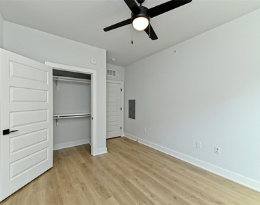 2500 Longview St - Photo Thumbnail 9