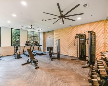 2500 Longview St - Photo Thumbnail 14