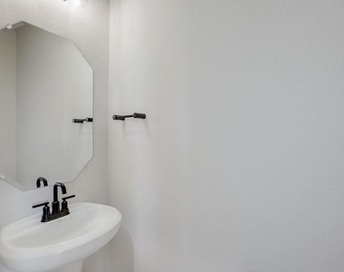 125 Clemens Dr - Photo Thumbnail 13