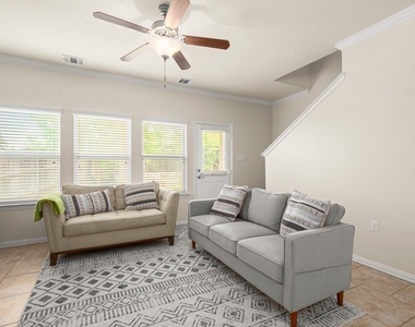 10012 Epic Knoll Dr - Photo Thumbnail 5
