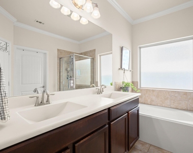 10012 Epic Knoll Dr - Photo Thumbnail 17