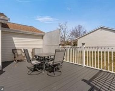 1 Iris Place - Photo Thumbnail 16