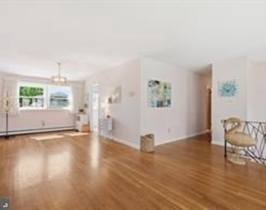 117 Larkspur - Photo Thumbnail 5