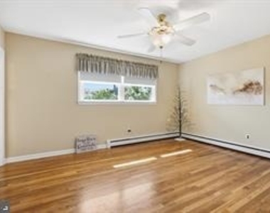 117 Larkspur - Photo Thumbnail 11