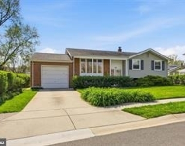 117 Larkspur - Photo Thumbnail 1