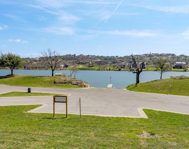 1106 Hackberry Dr - Photo Thumbnail 23