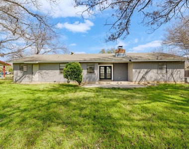 1106 Hackberry Dr - Photo Thumbnail 19