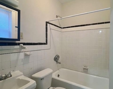 1517 W 14th Street - Photo Thumbnail 16