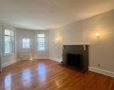 1517 W 14th Street - Photo Thumbnail 5
