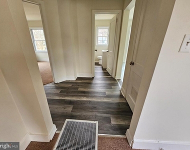 73 Upland Avenue - Photo Thumbnail 7