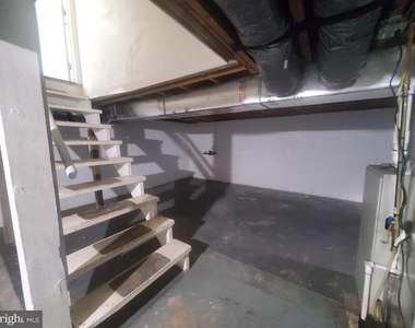 73 Upland Avenue - Photo Thumbnail 32