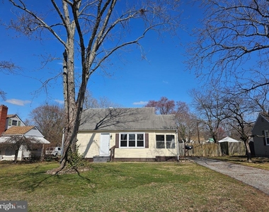 73 Upland Avenue - Photo Thumbnail 1