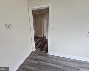 73 Upland Avenue - Photo Thumbnail 8