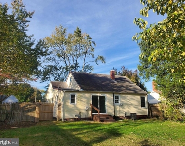 73 Upland Avenue - Photo Thumbnail 3