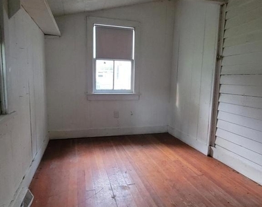222 N Bradford Street - Photo Thumbnail 12