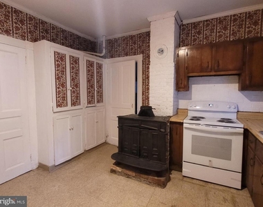 222 N Bradford Street - Photo Thumbnail 10
