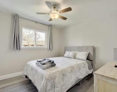 2700 Kerrybrook Ln - Photo Thumbnail 16