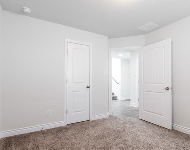 2104 Pindos Pony Way - Photo Thumbnail 21