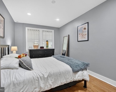 1836 Independence Avenue Se - Photo Thumbnail 12