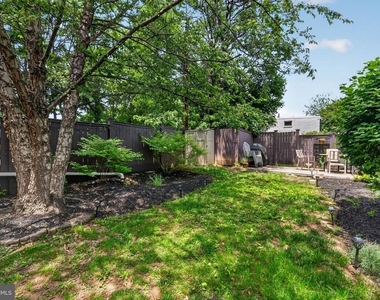 1836 Independence Avenue Se - Photo Thumbnail 22