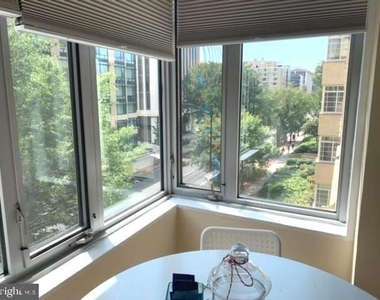 1711 Massachusetts Avenue Nw - Photo Thumbnail 13