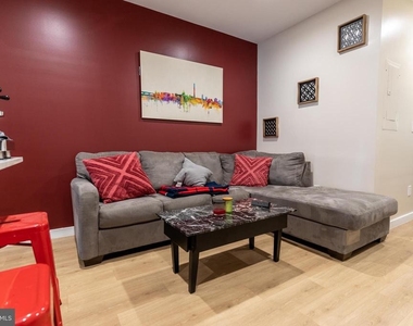 839 19th Street Ne - Photo Thumbnail 2