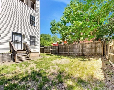 5713 Eads Street Ne - Photo Thumbnail 27