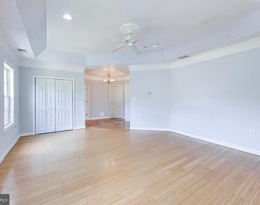5713 Eads Street Ne - Photo Thumbnail 19