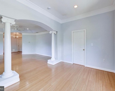 5713 Eads Street Ne - Photo Thumbnail 21