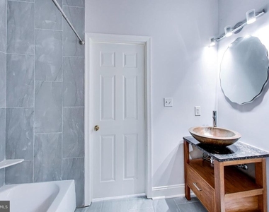 5713 Eads Street Ne - Photo Thumbnail 14