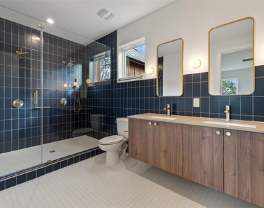 732 Springdale Rd - Photo Thumbnail 2