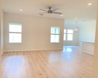 101 Loon Dr - Photo Thumbnail 17