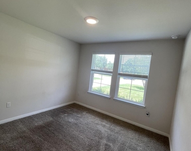 101 Loon Dr - Photo Thumbnail 7