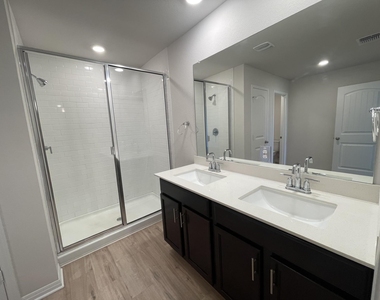 101 Loon Dr - Photo Thumbnail 30